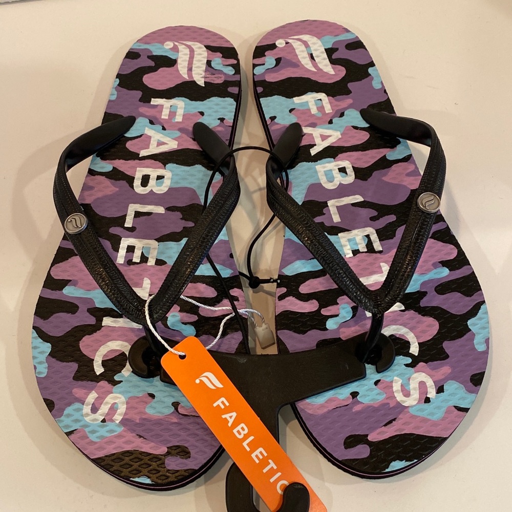 Fabletics Flip Flops Women's Sandals Size 9 New